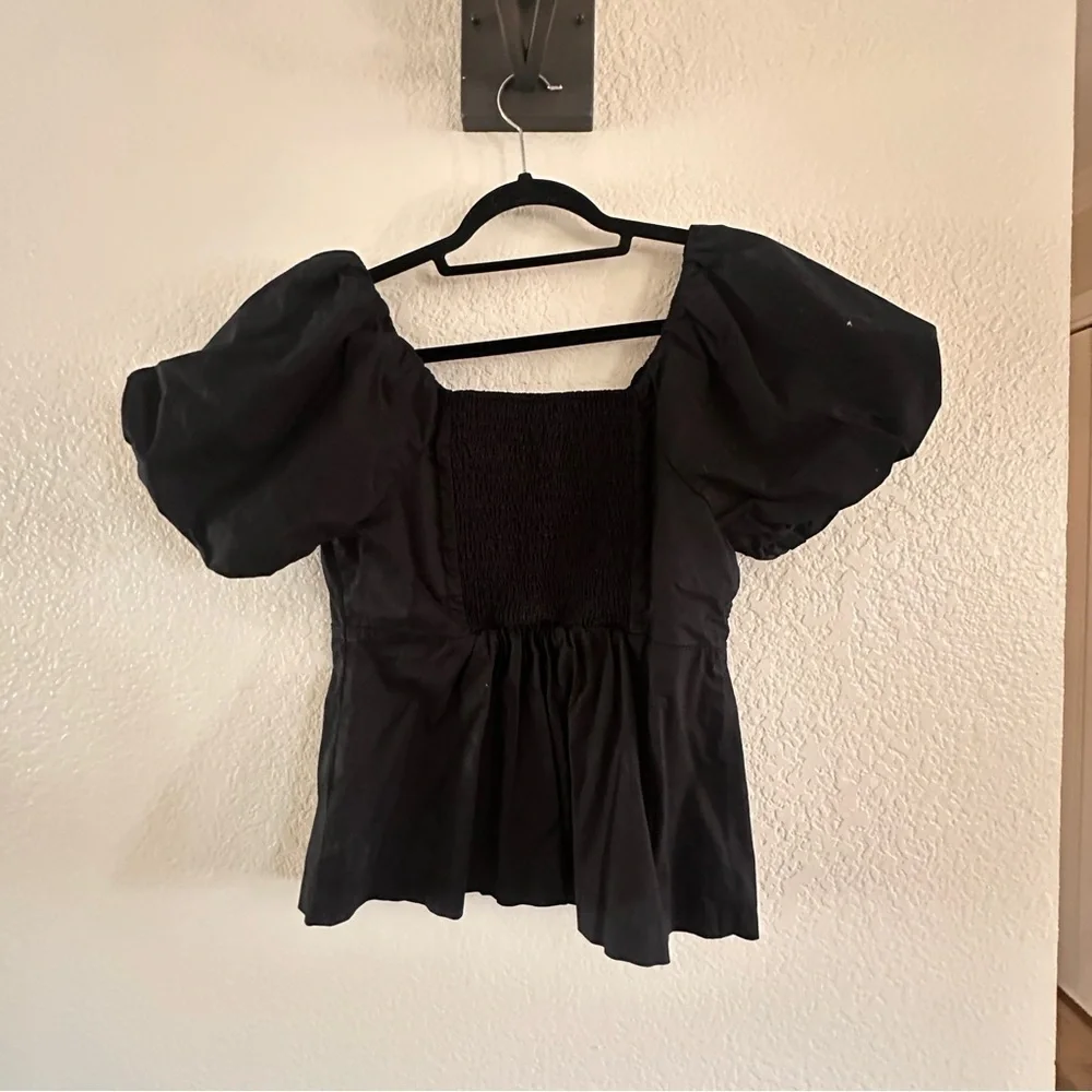 Old Navy Black Puff Sleeve Ruffled Blouse Empire Waist Size Large Minimalist Fun